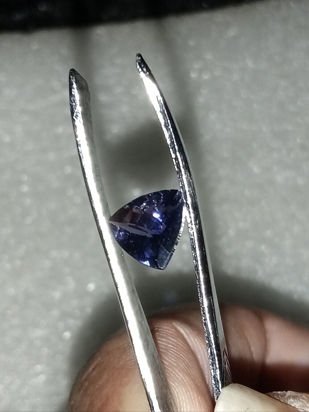 SALE!!! WAS $600 Beautiful Deep Color Natural 2.0ct Trillion Purple Tanzanite - Picture 2 of 11